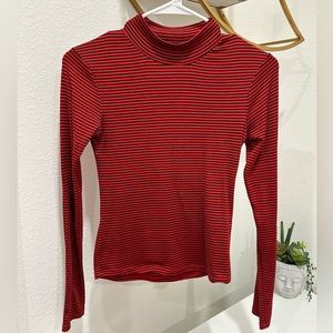 Urban outfitters mock turtleneck. Size medium.
